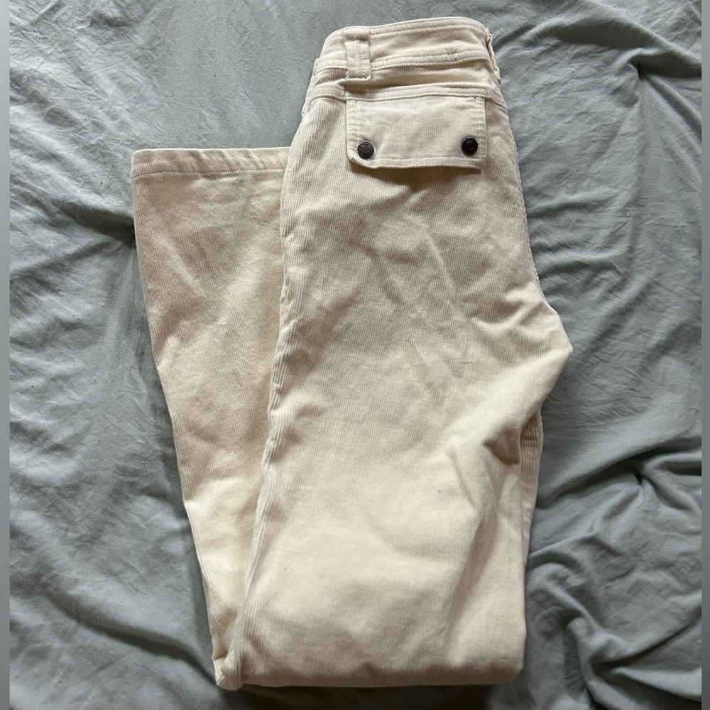 United Colors of Benetton white/cream corduroy low rise pants